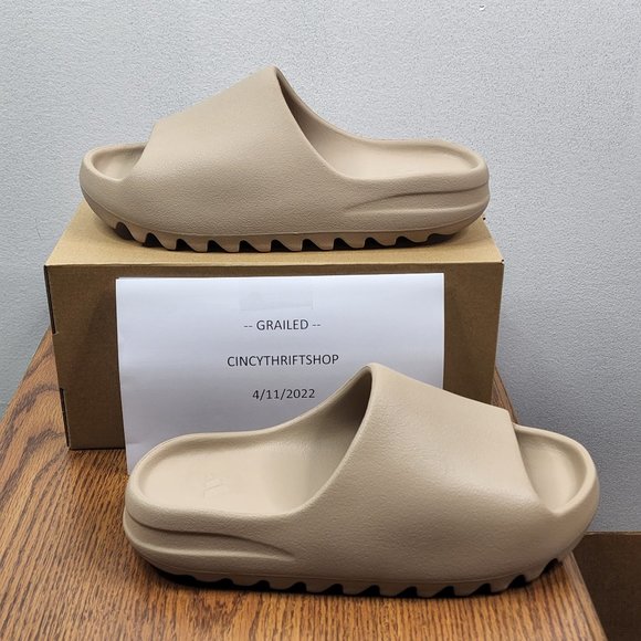 Adidas x Kanye West Yeezy Slides Size 10 Pure NEW IN BOX